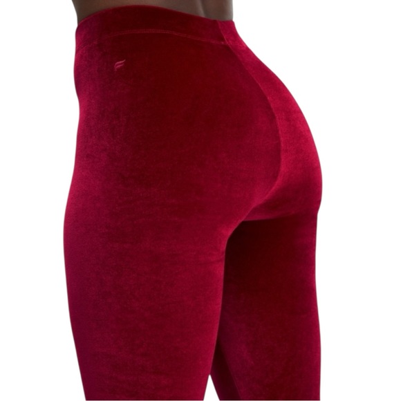 Fabletics Women's Emma Red Velour Velvet Leggings Cherry Burst High Waist S - Picture 4 of 10